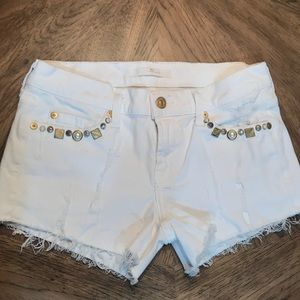 7 For All Mankind white Jean cutoffs